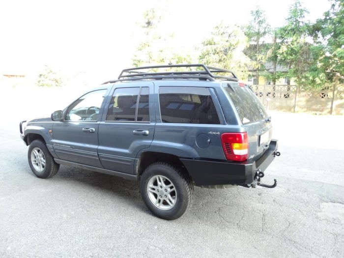 jeep_grand_cherokee_wj_zderzak_tyl_fabryka_4x4.JPG