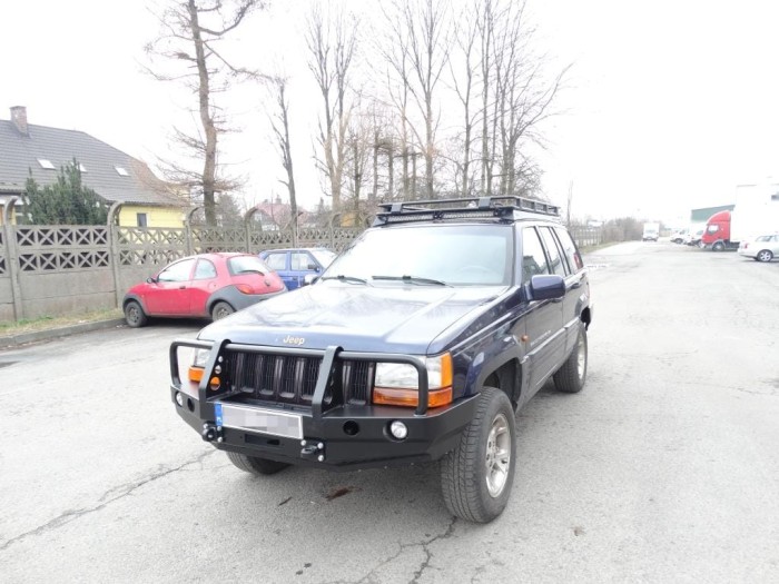 jeep_grand_cherokee_zj_zderzak_przod_z_bullbarem_fabryka_4x4.JPG