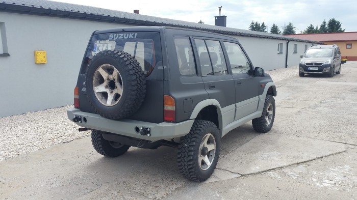 suzuki_vitara_I_zderzak_tyl_fabryka_4x4.jpg